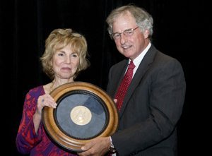 coxe-receives-moh